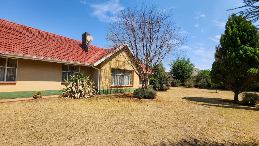 3 Bedroom Property for Sale in Stilfontein North West